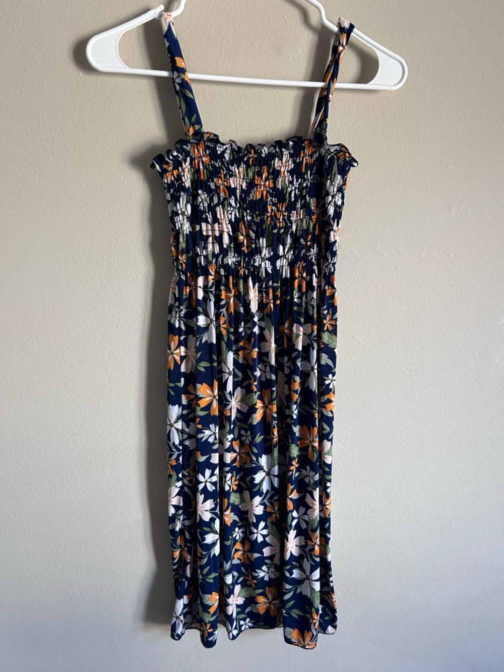Medium Swimsuit bundle - Picture 9 of 9
